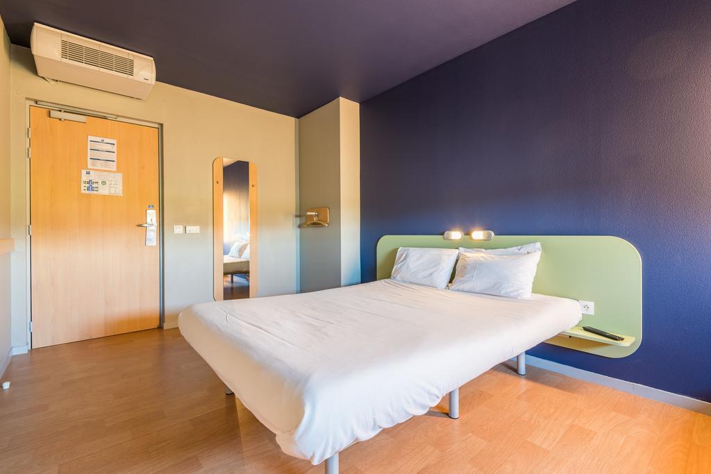 ibis budget Amberieu en Bugey/Chateau Gaillard A42 Exterior foto